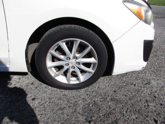 Used 2013 Subaru Impreza 2.0i Premium w/ All-Weather Pkg AWD/4WD image 12