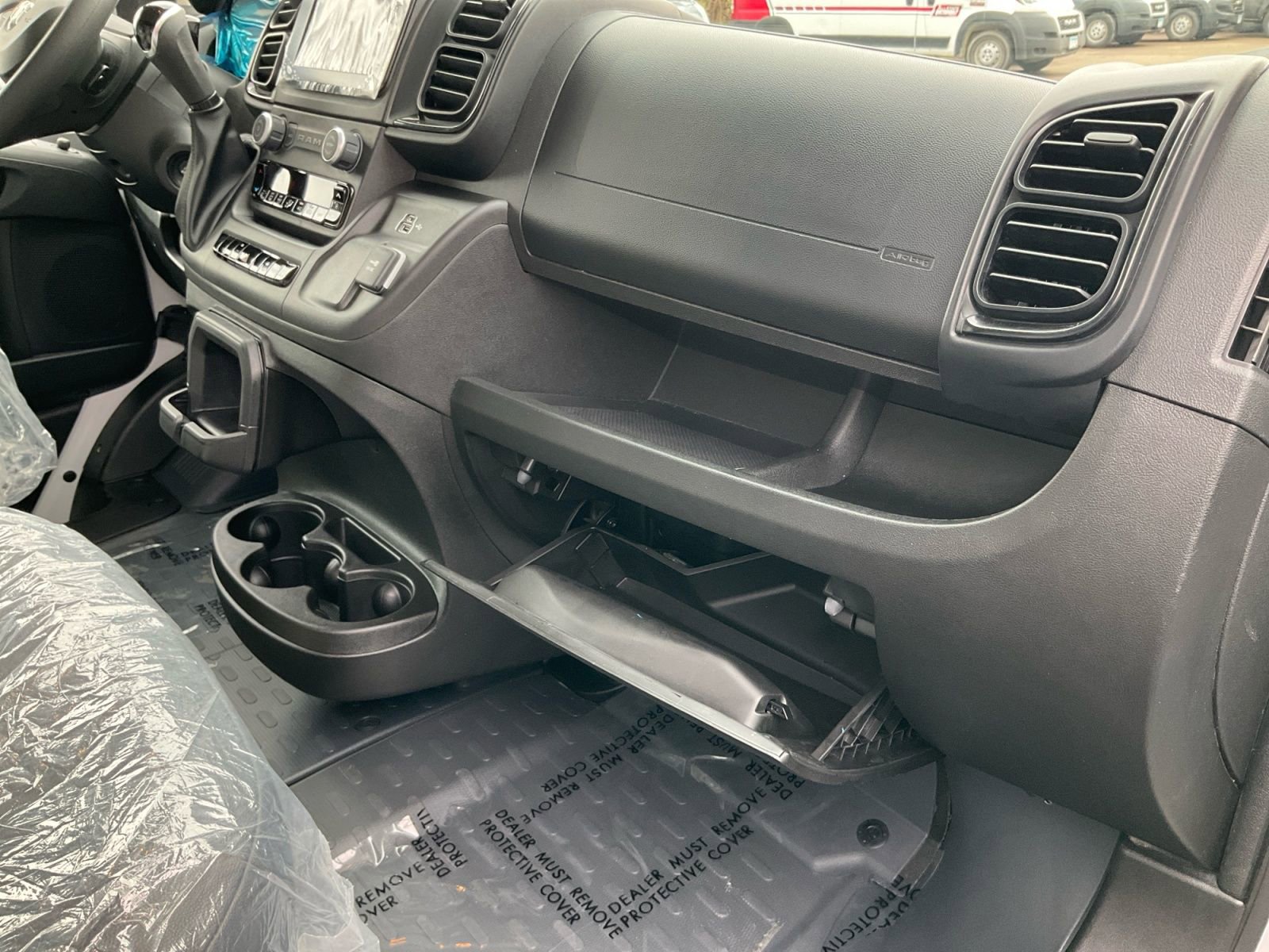 Used 2025 RAM ProMaster 1500 w/ Convenience Group image 25