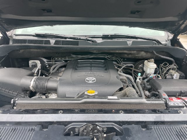 Used 2017 Toyota Tundra Limited w/ Limited Premium Package AWD/4WD image 31