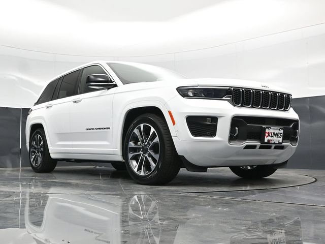 Used 2023 Jeep Grand Cherokee Overland AWD/4WD image 60
