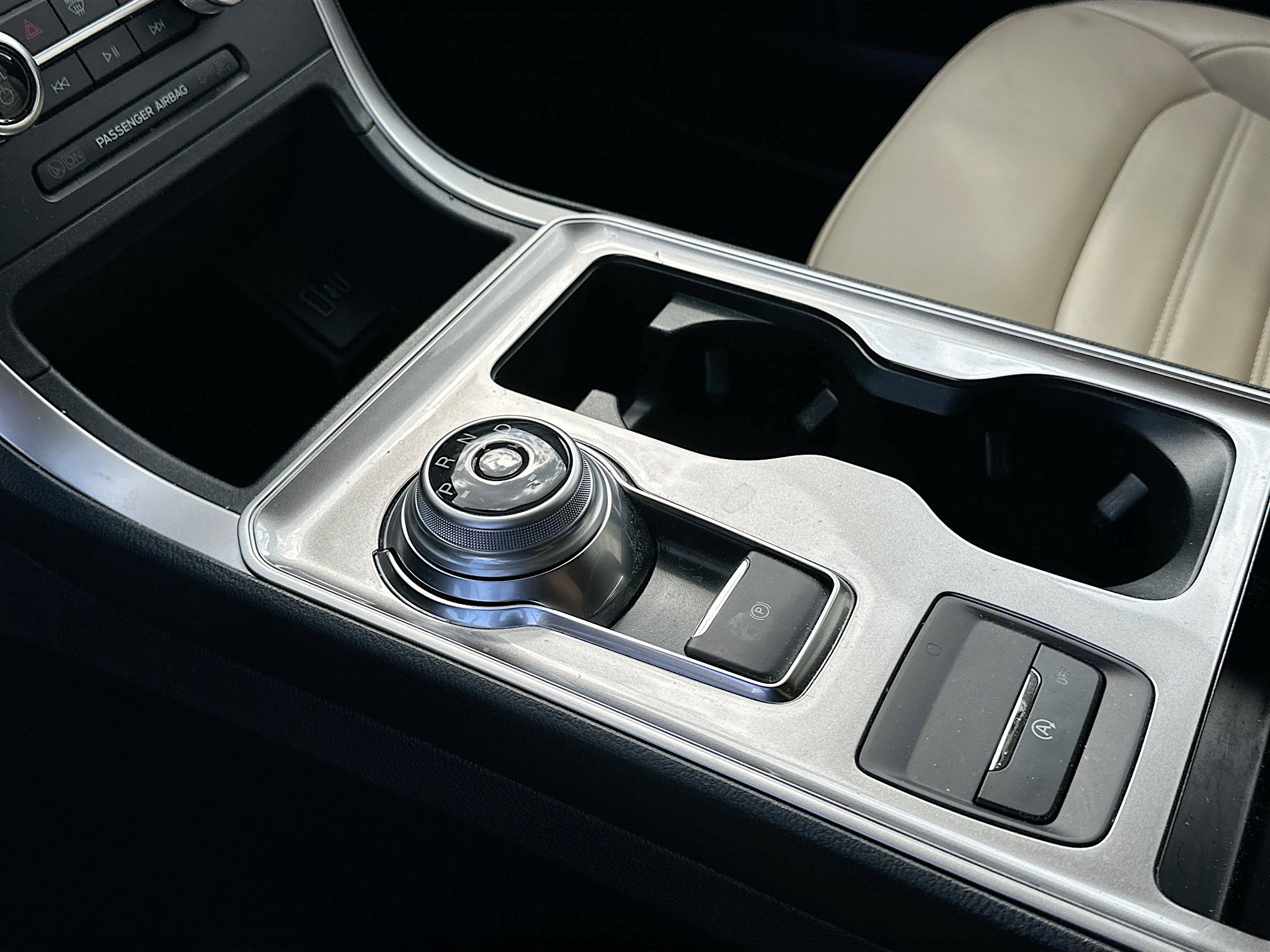 Certified 2024 Ford Edge SEL w/ Convenience Package image 16