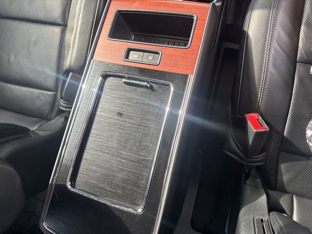 Used 2020 Lincoln Aviator Reserve w/ Equipment Group 201A image 16