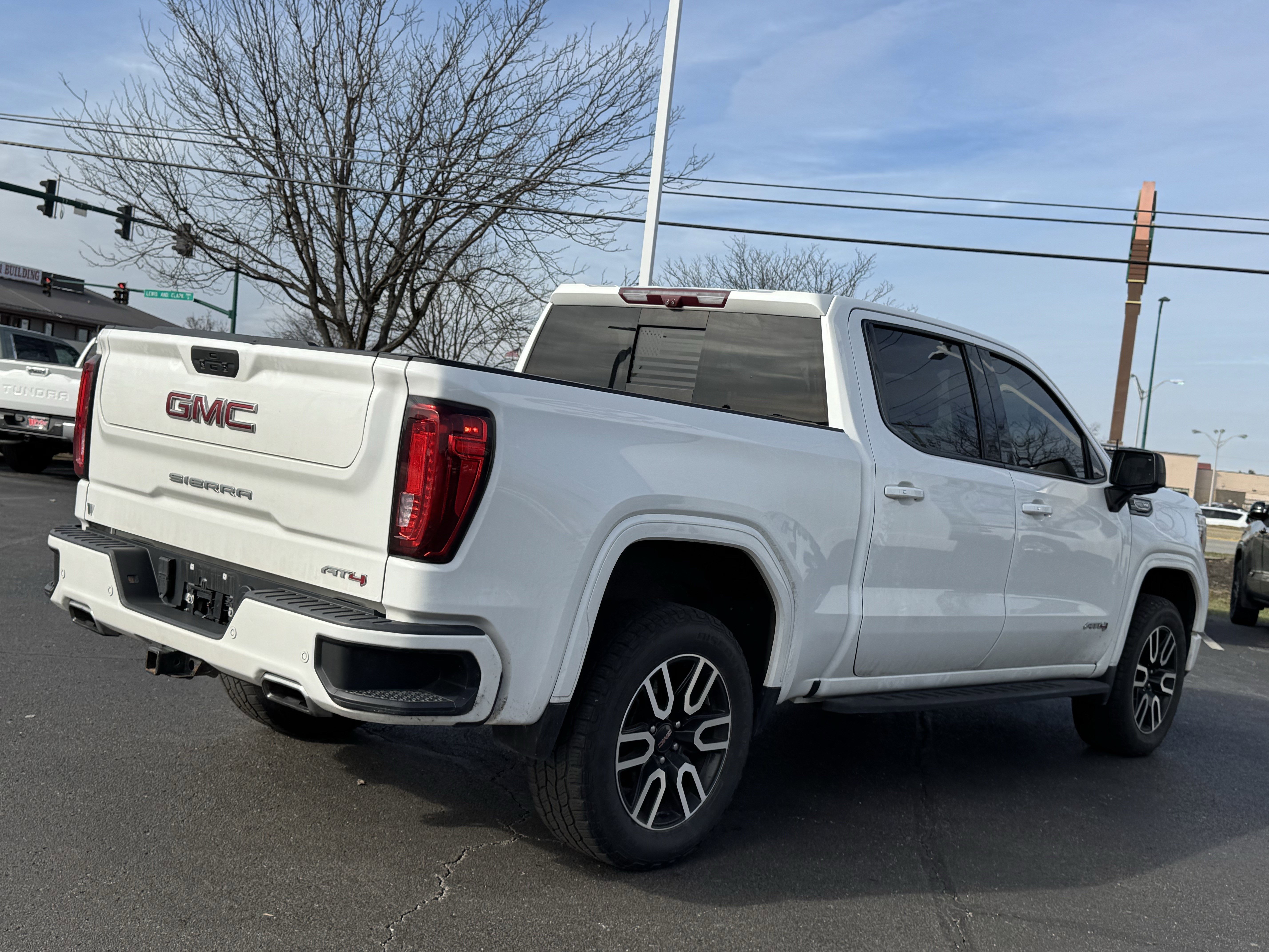 Used 2021 GMC Sierra 1500 AT4 w/ AT4 Premium Package image 15