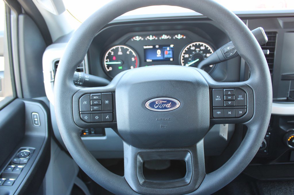 Used 2024 Ford F350 XL w/ XL Chrome Package image 20