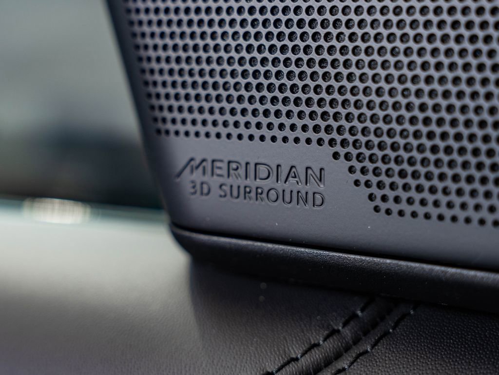 New 2026 Land Rover Range Rover Long Wheelbase SE AWD/4WD image 28