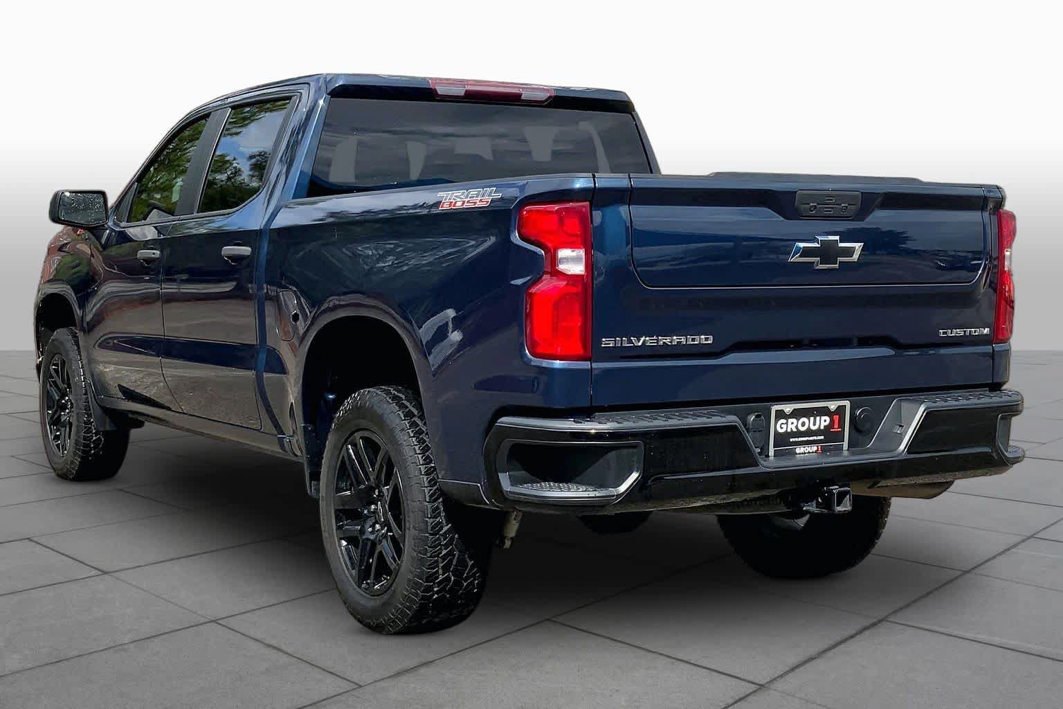 Used 2022 Chevrolet Silverado 1500 Custom Trail Boss AWD/4WD image 12