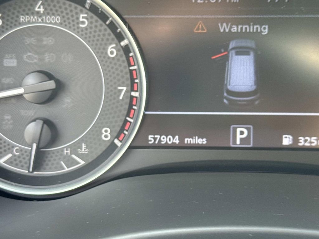 Used 2023 Nissan Armada SV image 28