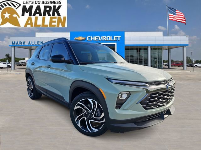 Used 2024 Chevrolet TrailBlazer RS w/ Driver Confidence Package image 1