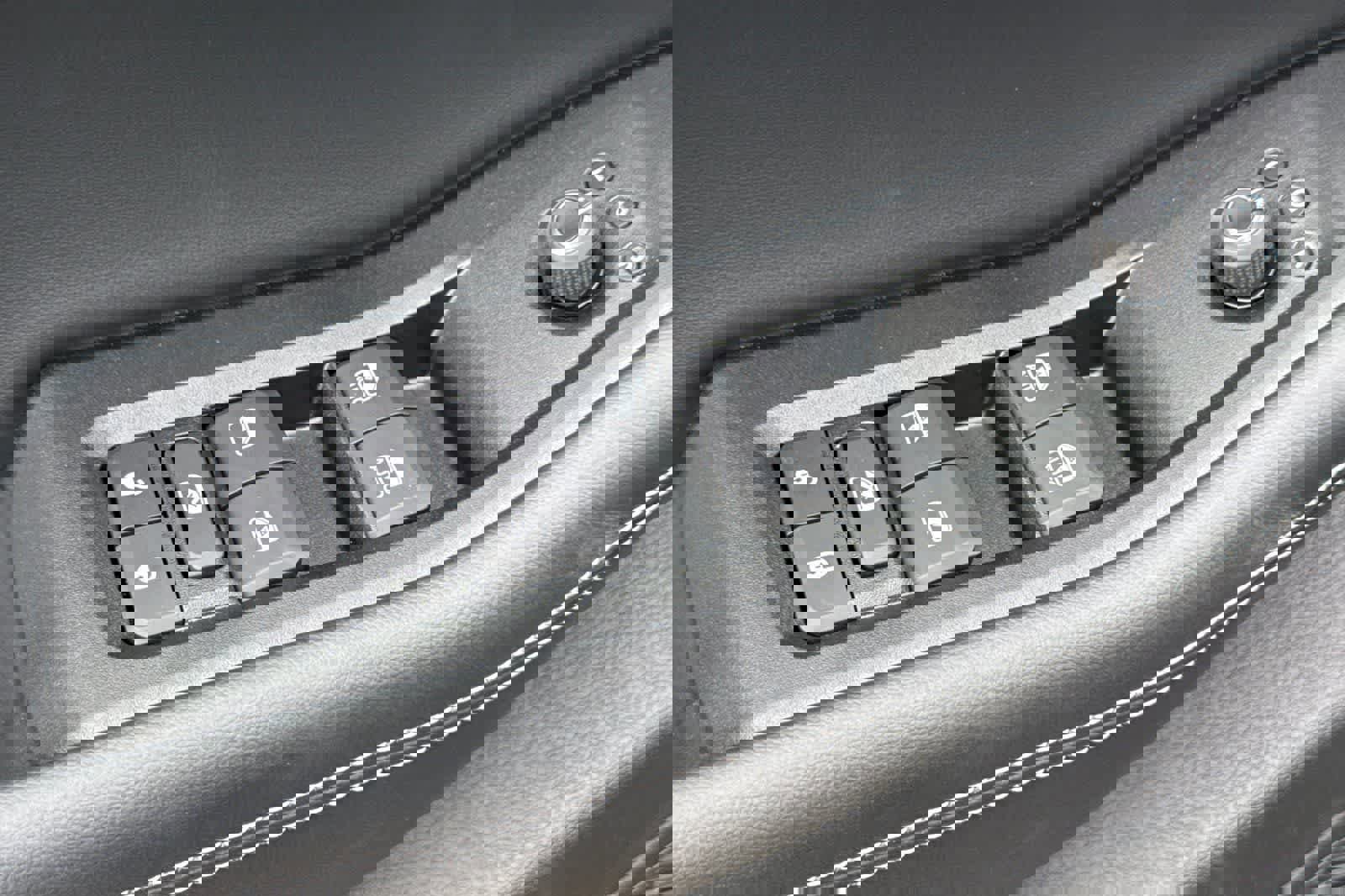 New 2025 Jeep Grand Cherokee Altitude image 13