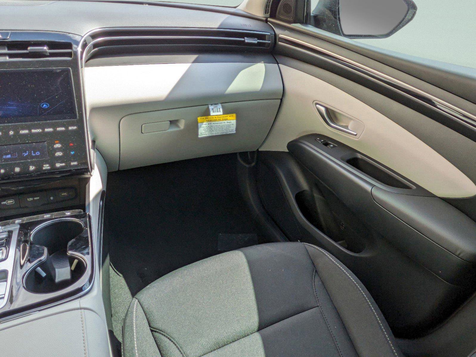 Used 2024 Hyundai Tucson Blue image 13