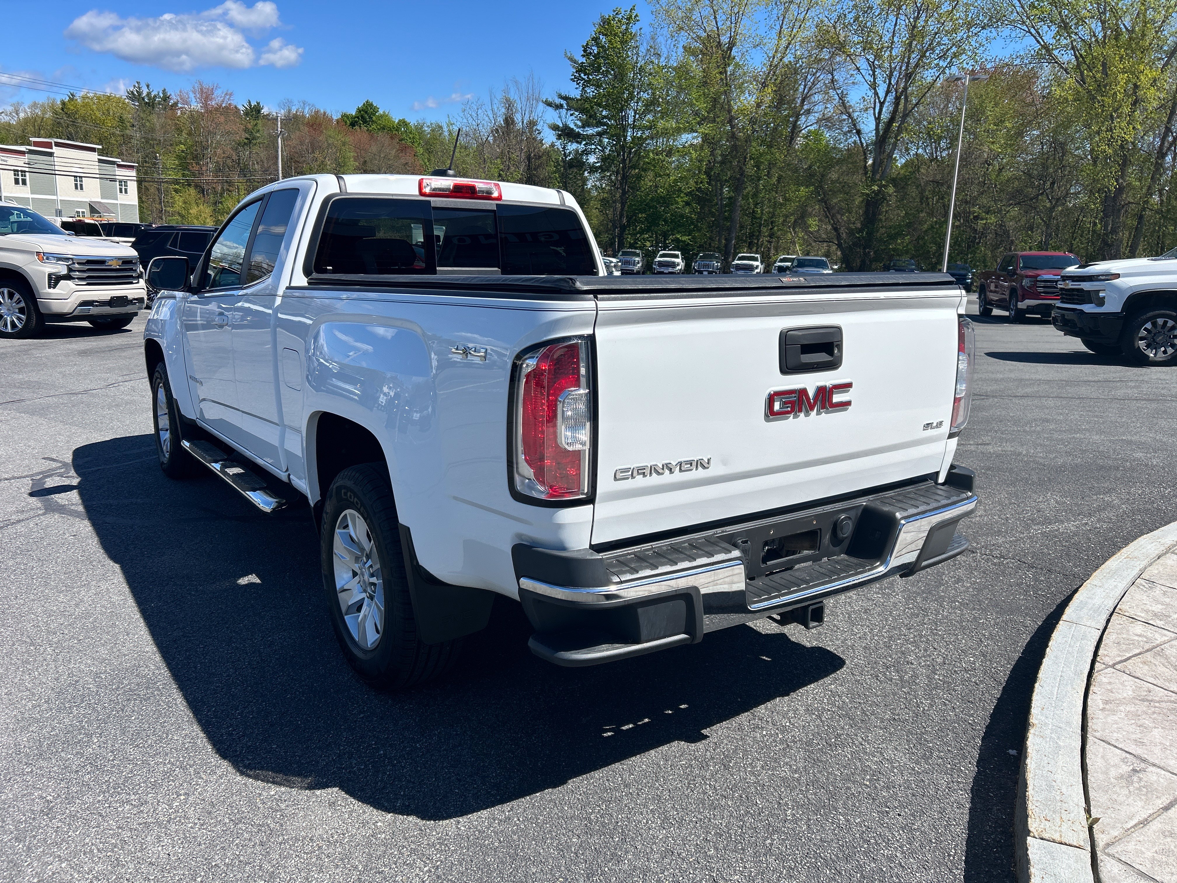 Used 2017 GMC Canyon SLE w/ SLE Convenience Package AWD/4WD image 7