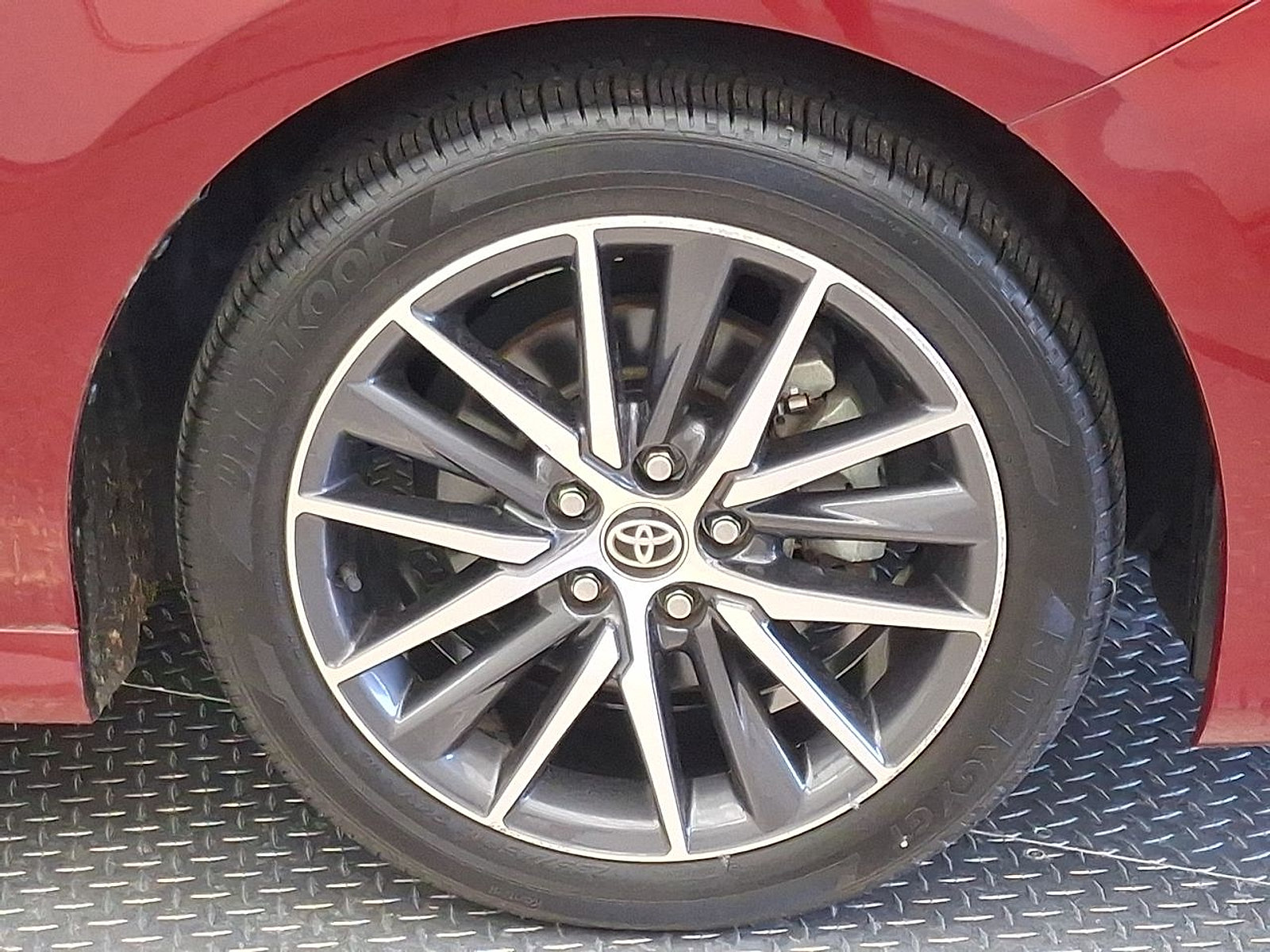 Certified 2021 Toyota Camry XLE AWD/4WD image 31