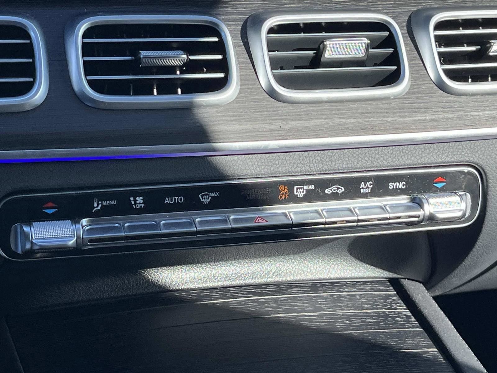 Used 2025 Mercedes-Benz GLE 350 4MATIC image 29