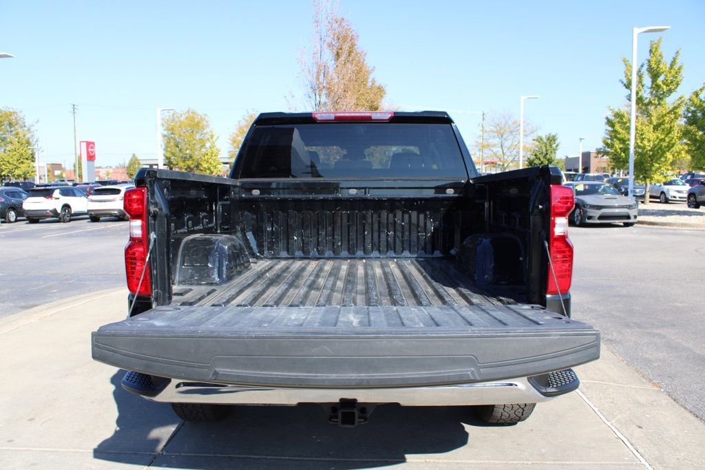 Used 2023 Chevrolet Silverado 1500 LT image 10