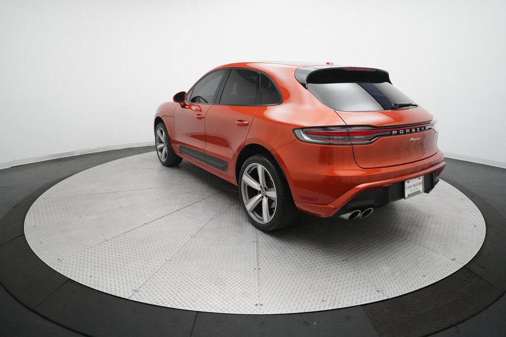 Used 2023 Porsche Macan image 3