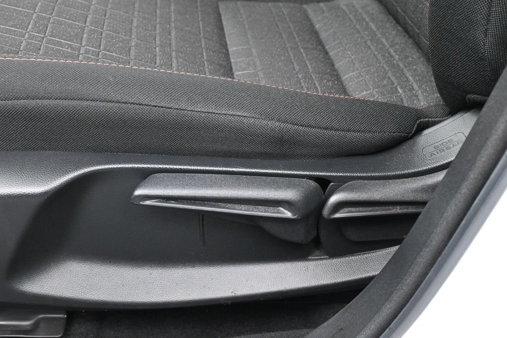 Used 2025 Honda HR-V Sport image 12