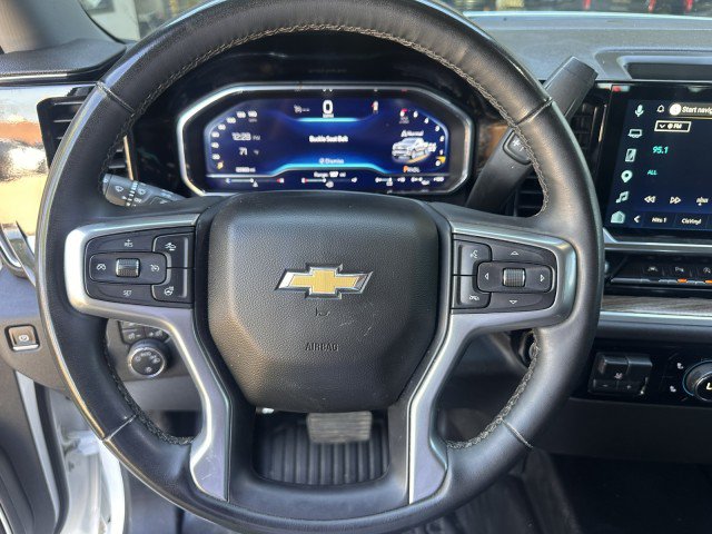 Used 2025 Chevrolet Silverado 1500 LT w/ Safety Package AWD/4WD image 28