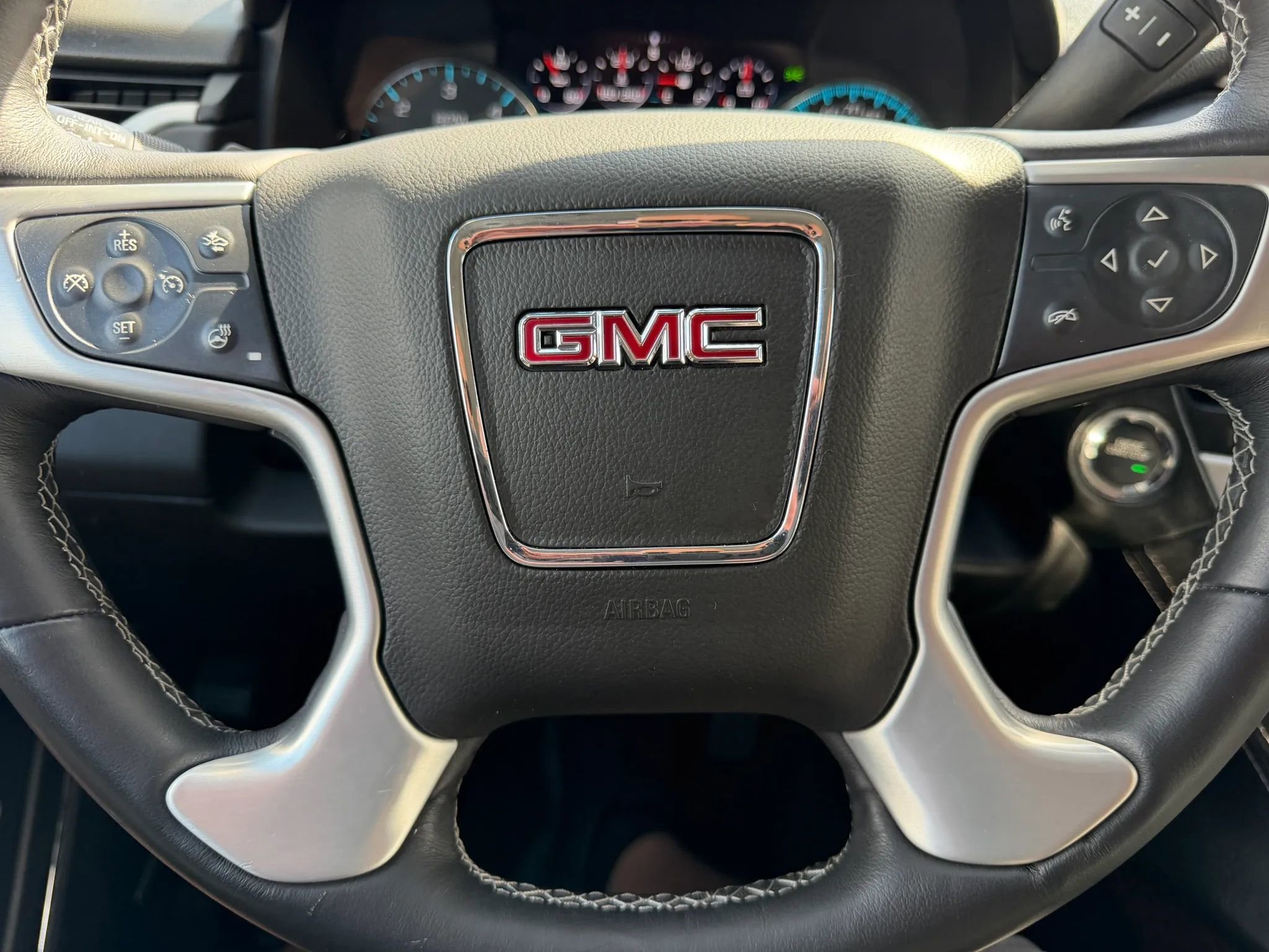 Used 2017 GMC Yukon SLT RWD image 14