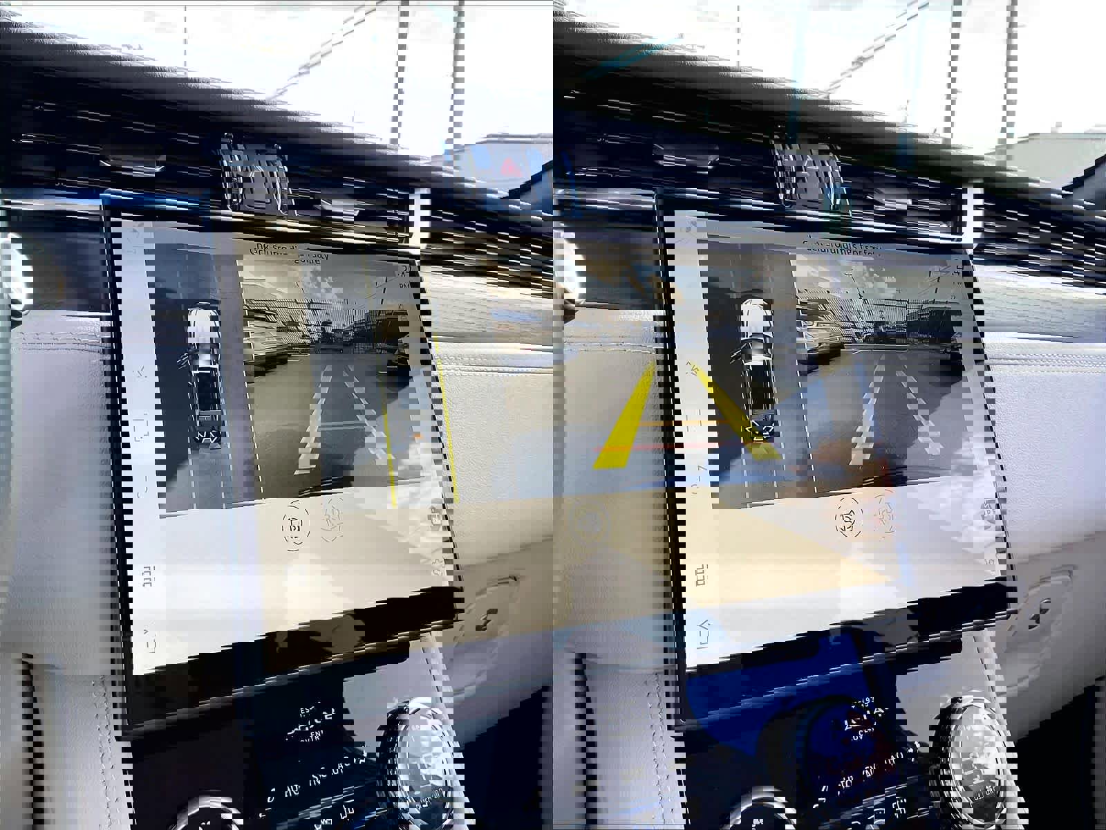 Used 2025 Jaguar F-PACE R-Dynamic S image 23