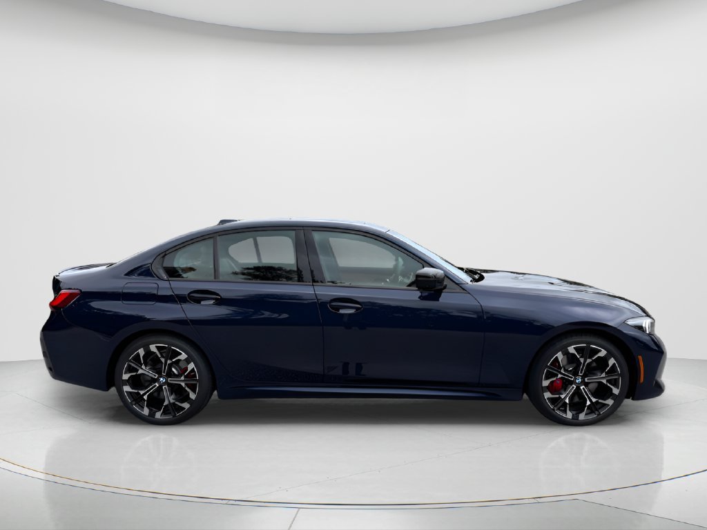 New 2026 BMW 330i Sedan w/ M Sport Package RWD image 4