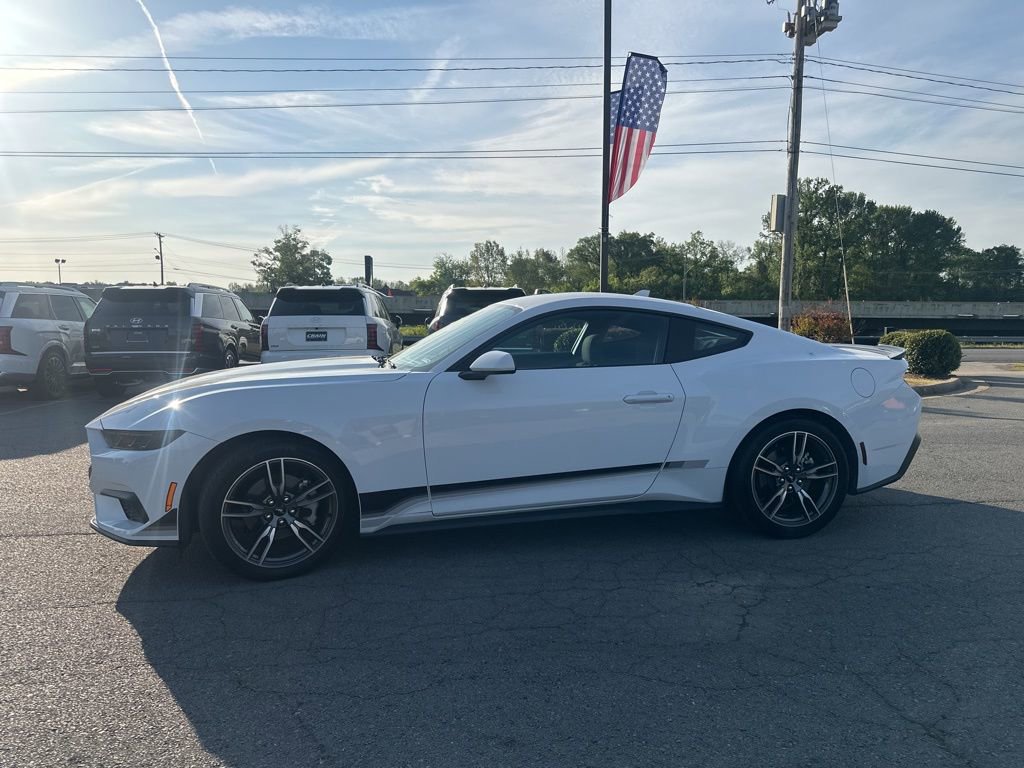 Used 2025 Ford Mustang Coupe image 10