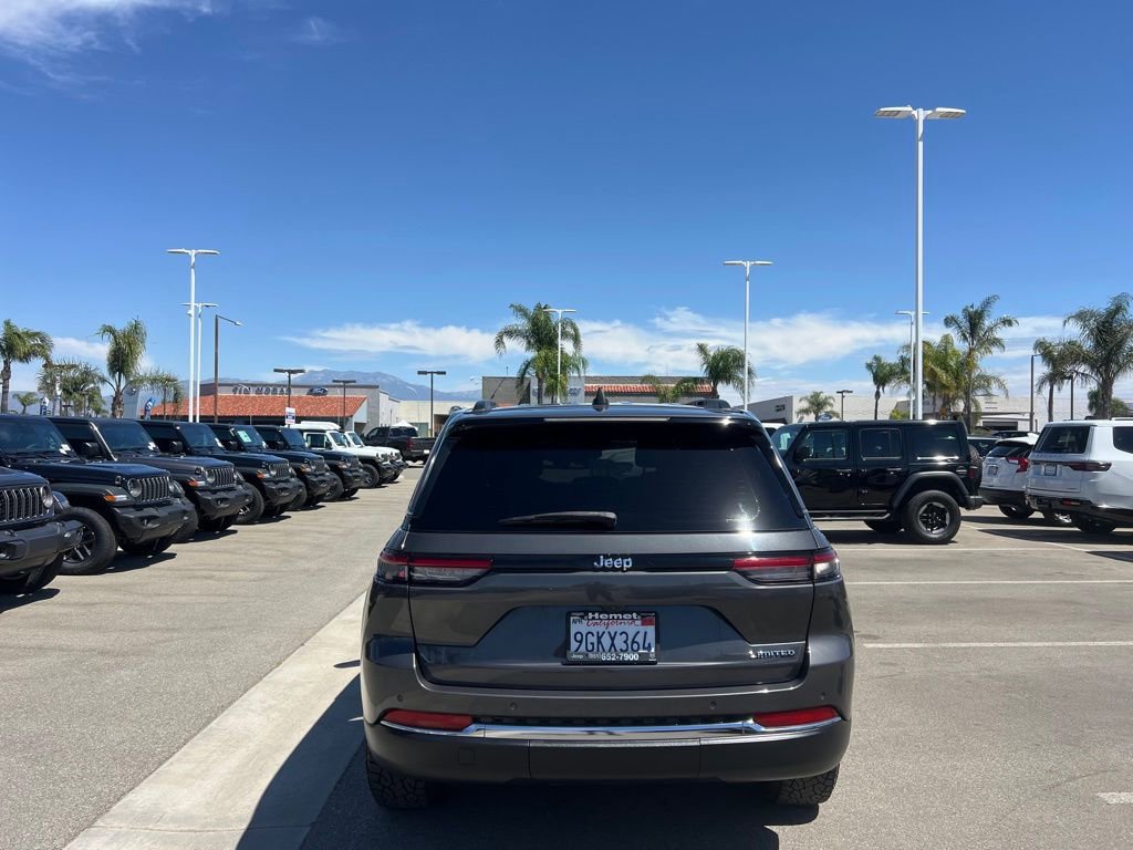 Used 2023 Jeep Grand Cherokee Limited image 7