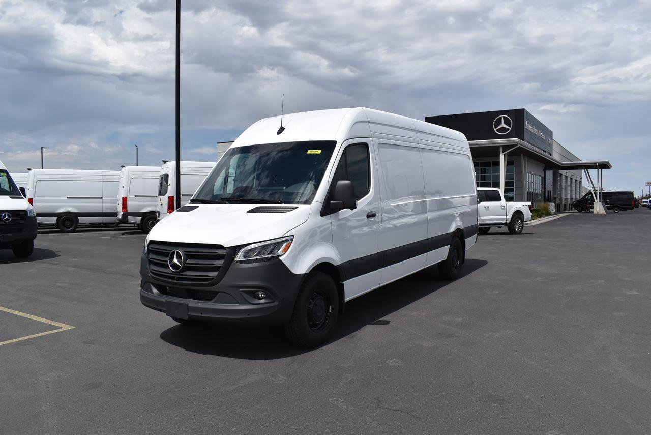 New 2025 Mercedes-Benz Sprinter 2500
