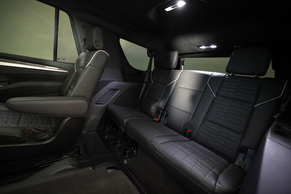 Used 2026 Cadillac Escalade V w/ LPO, ONYX Package image 15