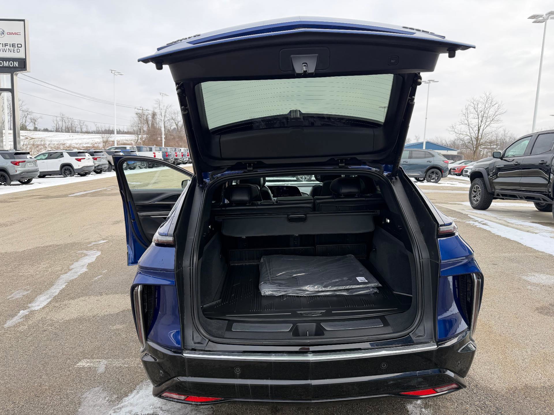 Used 2024 Cadillac Lyriq Luxury w/ LPO, Floor Liner Package image 25