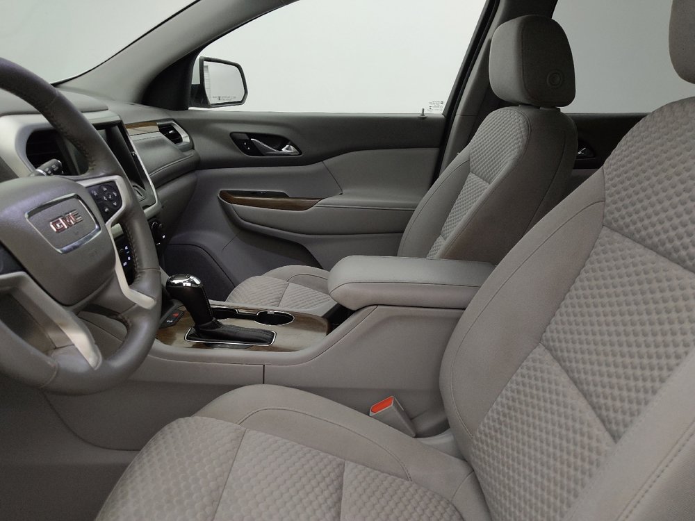 Used 2017 GMC Acadia SLE image 17