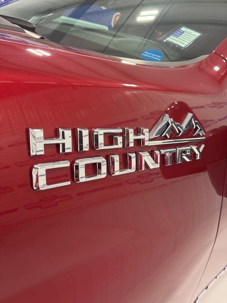 Used 2023 Chevrolet Silverado 2500 High Country w/ Z71 Off-Road Package AWD/4WD image 17