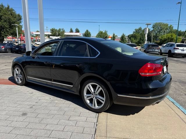 Used 2014 Volkswagen Passat TDI SEL Premium FWD image 4