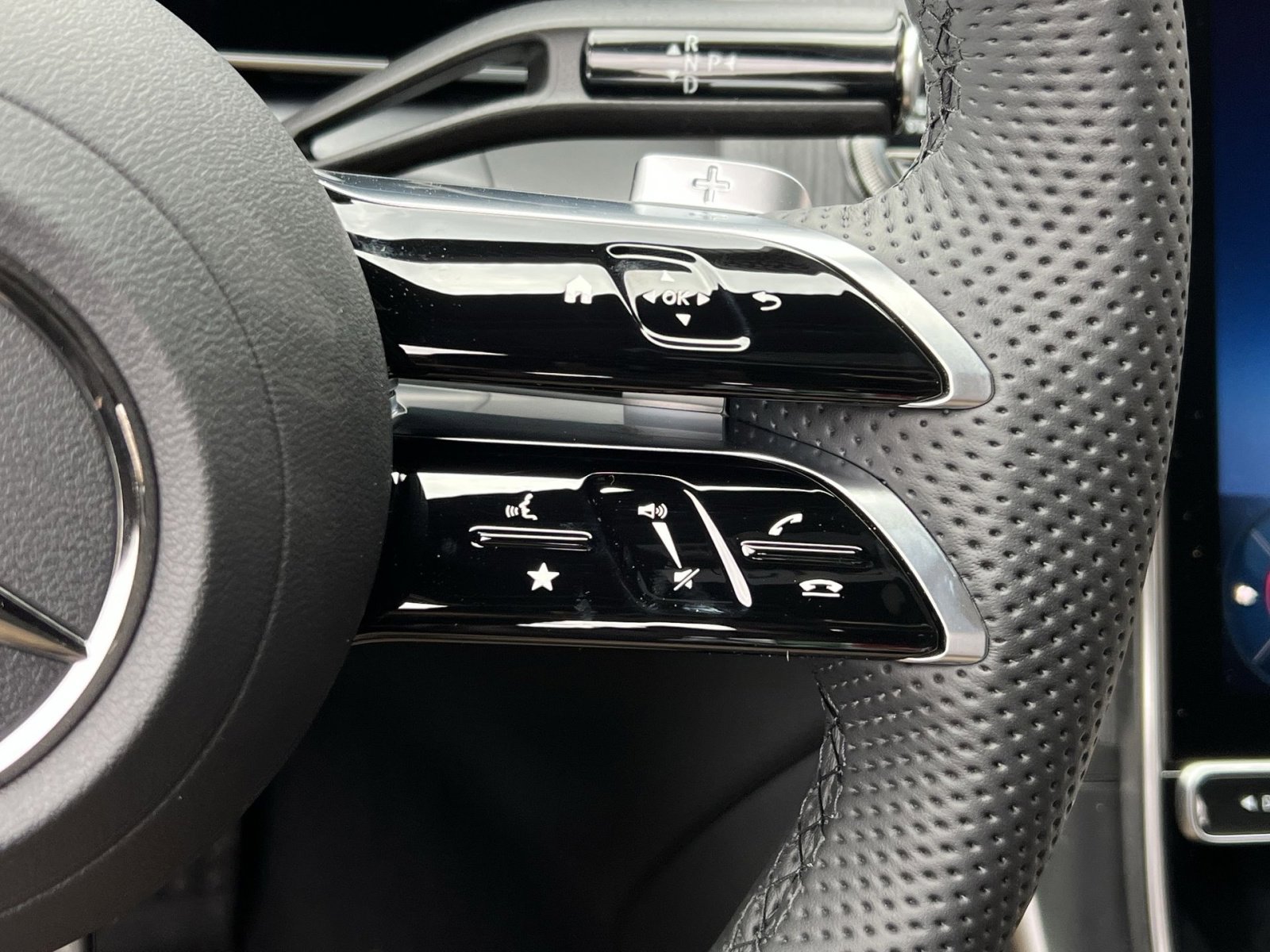 New 2026 Mercedes-Benz GLC 300 4MATIC image 29