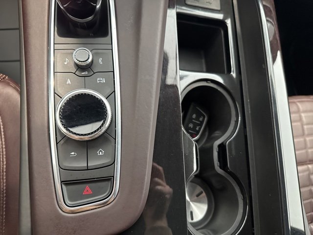 Used 2022 Cadillac Escalade Premium Luxury Platinum image 37