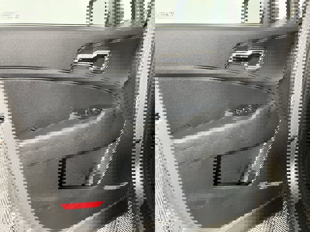 Used 2024 Kia Sportage LX image 13