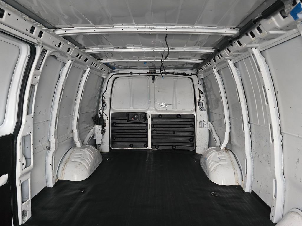 Used 2020 Chevrolet Express 2500 Extended w/ Driver Convenience Package image 33