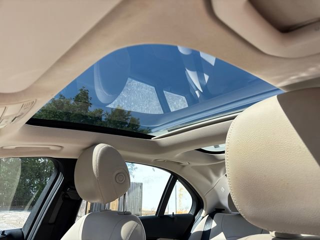 Used 2018 Mercedes-Benz C 300 Sedan image 4