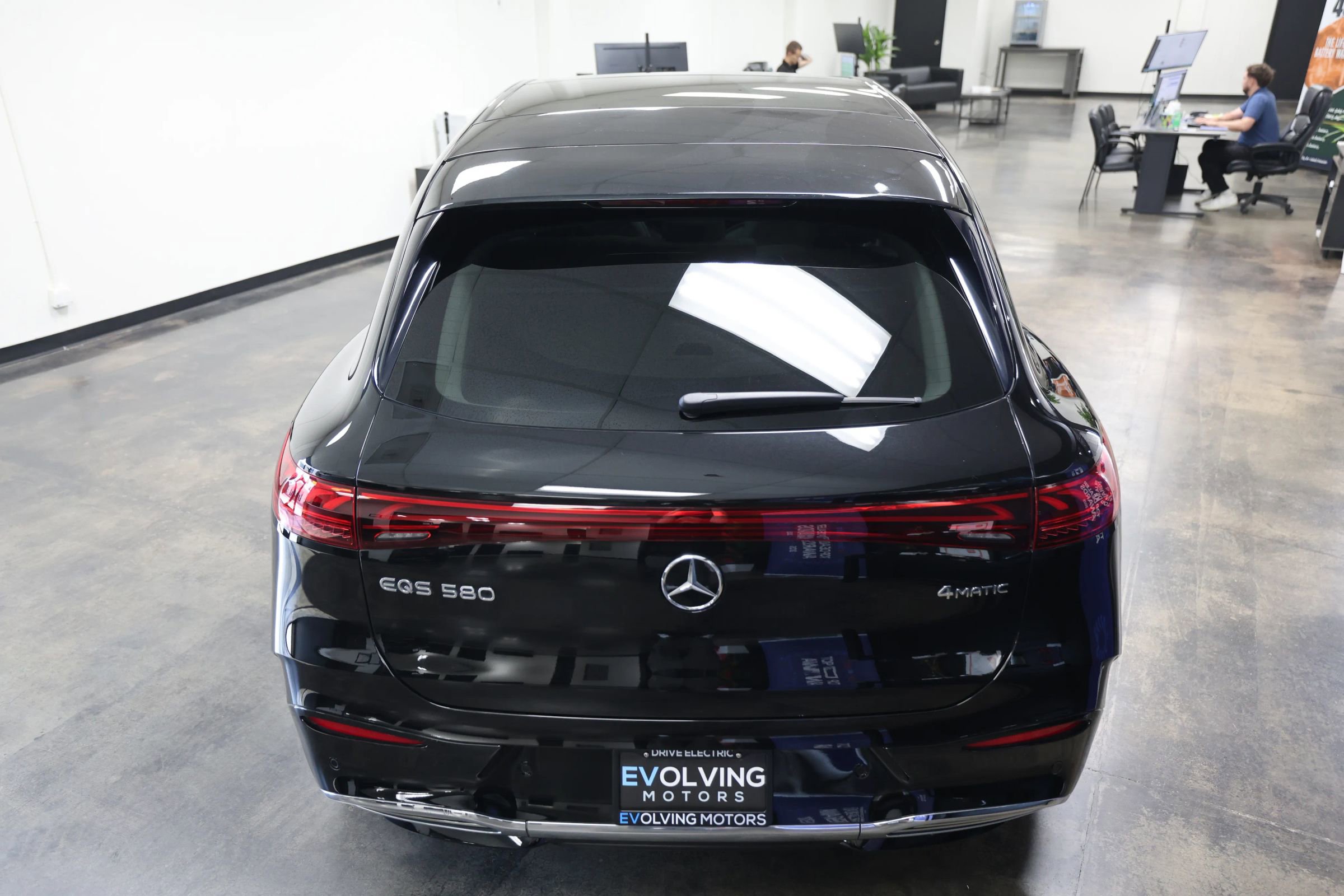 Used 2023 Mercedes-Benz EQS 580 4MATIC SUV image 19