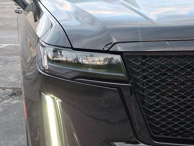 Used 2021 Cadillac Escalade Sport Platinum w/ LPO, ONYX Package image 10