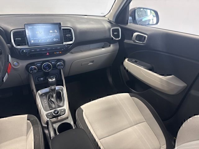 Certified 2026 Hyundai Venue SEL FWD image 19