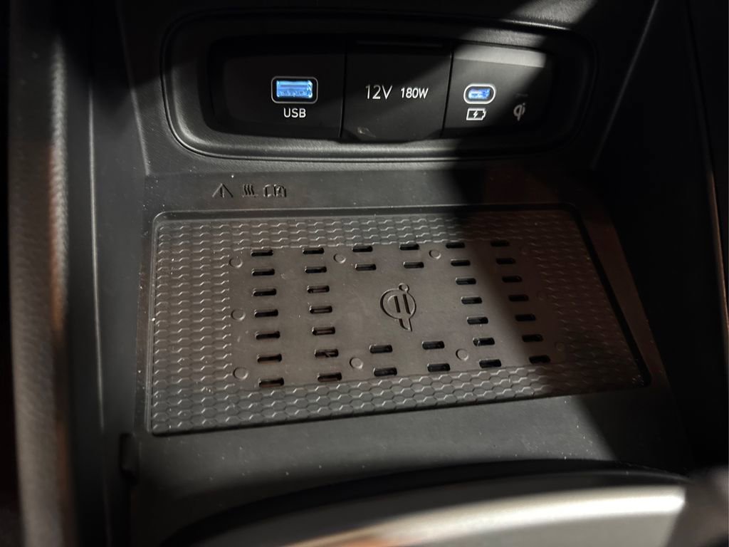 Certified 2026 Hyundai Venue SEL FWD image 37