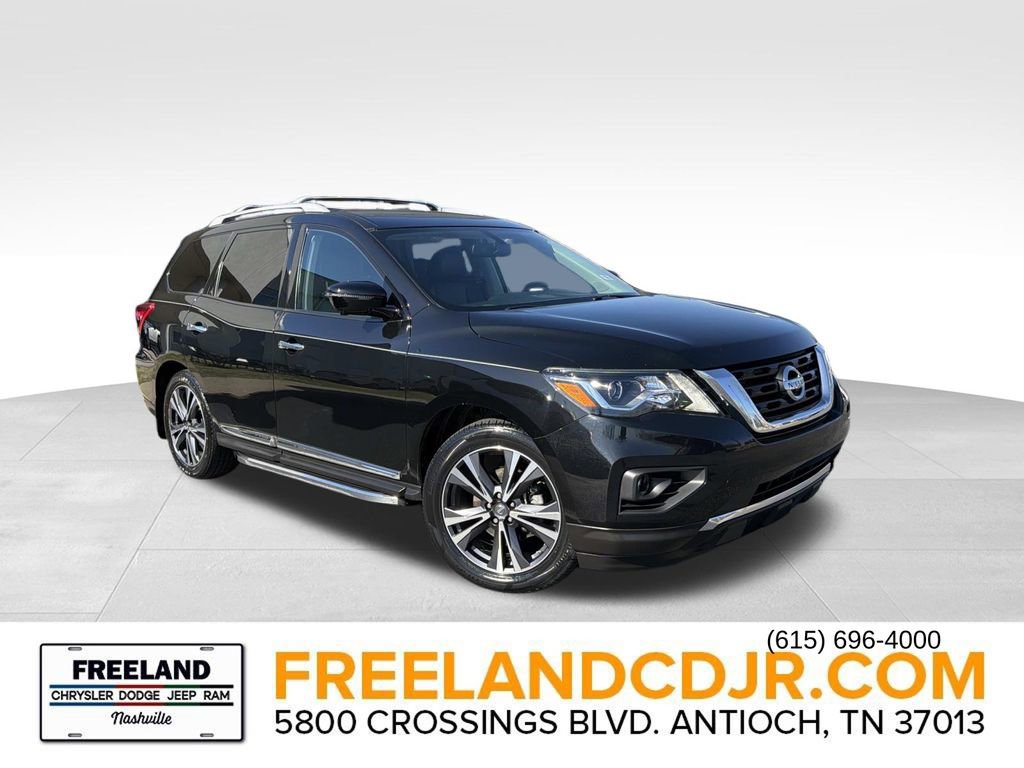 Used 2017 Nissan Pathfinder Platinum image 1