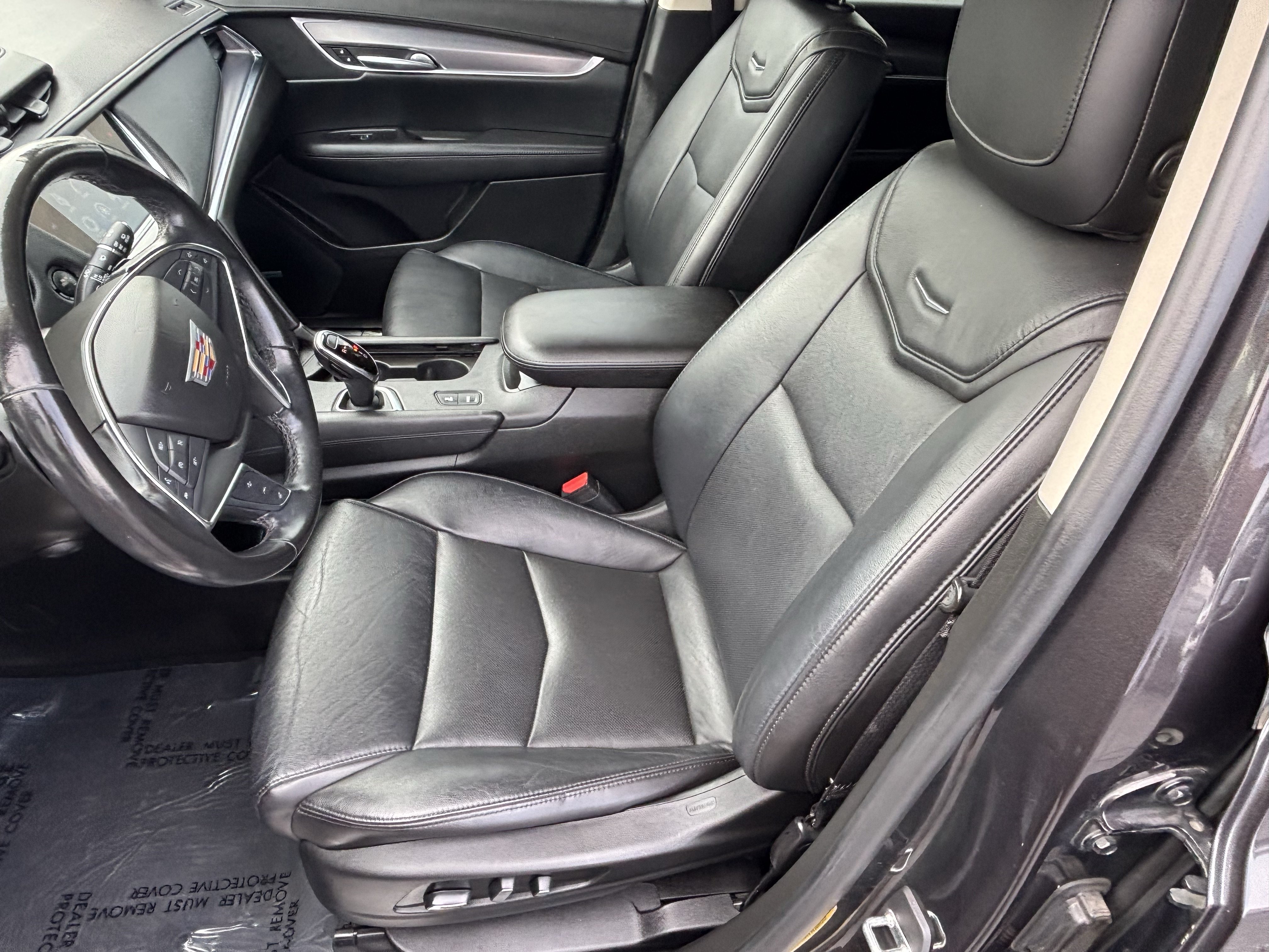 Used 2019 Cadillac XT5 Premium Luxury w/ Driver Assist Package FWD image 14