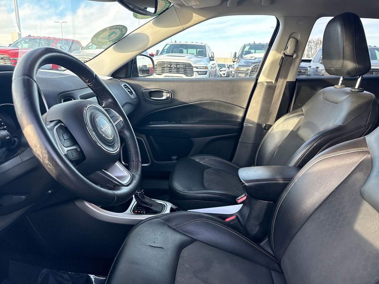 Used 2017 Jeep Compass Latitude w/ Popular Equipment Group image 13