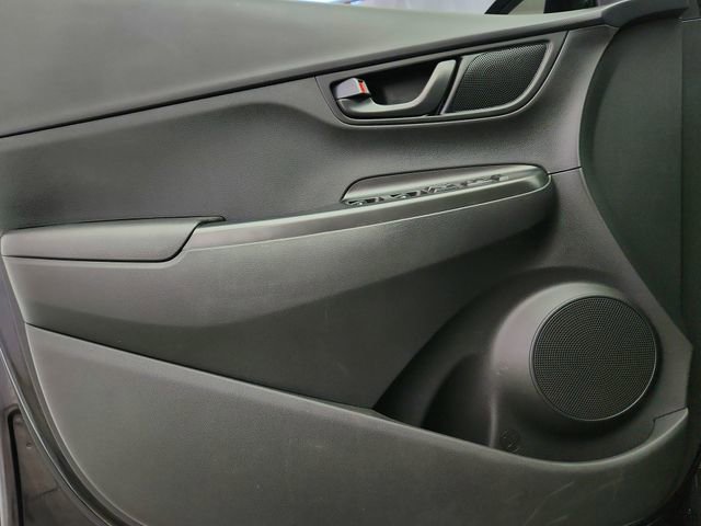 Used 2021 Hyundai Kona SEL w/ Cargo Package image 23