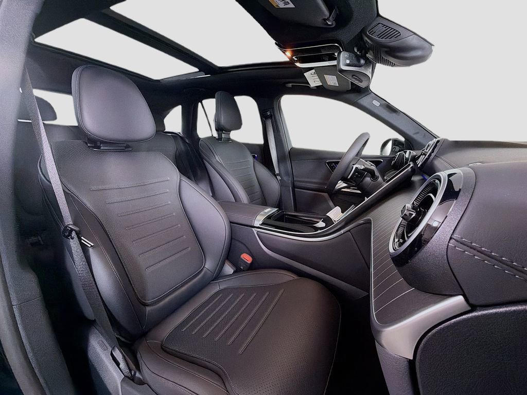 New 2026 Mercedes-Benz GLC 300 4MATIC image 30