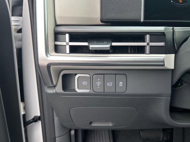 New 2026 Hyundai Santa Fe SE image 14