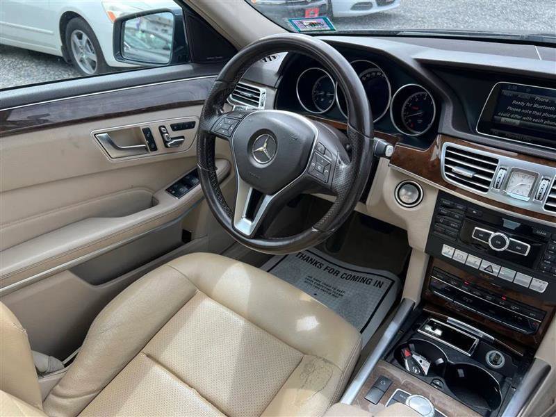 Used 2014 Mercedes-Benz E 350 4MATIC Sedan image 18
