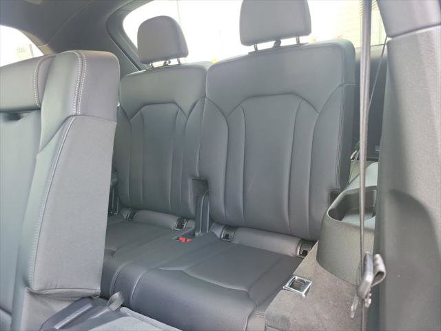 Used 2025 Audi Q7 3.0T Premium Plus AWD/4WD image 6