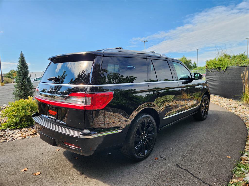 Used 2021 Lincoln Navigator Reserve w/ Luxury Package image 5